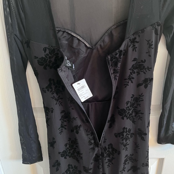 Windsor Dress Size Large NWT black floral mini dress low back - Picture 8 of 12